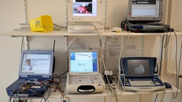 Les pacemakers en cause pouvaient potentiellement être perturbés à distance par onde radio. La mise à jour logicielle corrigera cette faille.