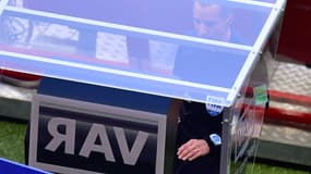 VAR