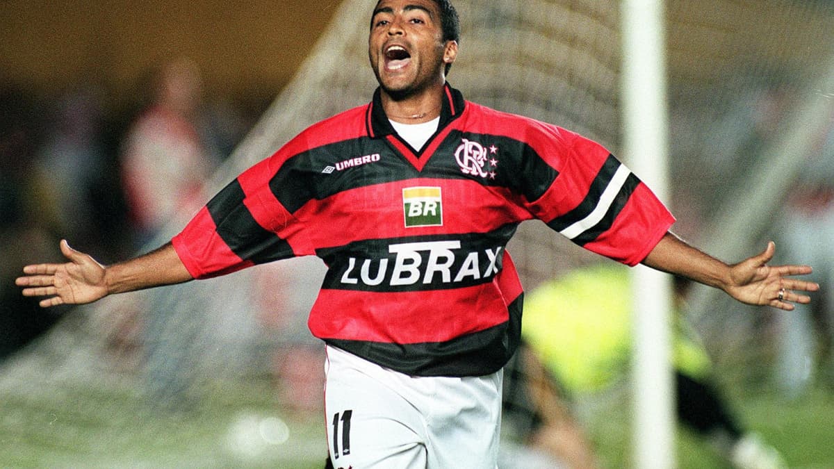 L'attaquant brésilien Romario sous le maillot de Flamengo L'attaquant brésilien Romario sous le maillot de Flamengo