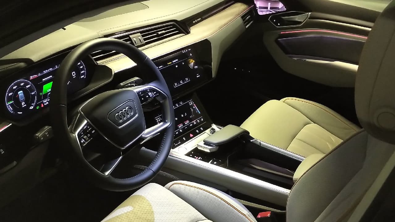 L'habitacle très soigné de l'Audi E-tron Sportback. L'habitacle très soigné de l'Audi E-tron Sportback.