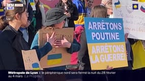 Rhône: plus de 1500 Lyonnais rassemblés place Bellecour pour demander l'arrêt de l'offensive russe en Ukraine