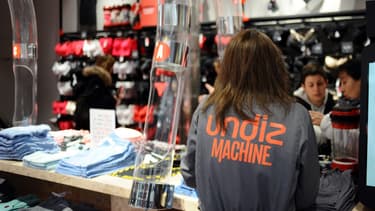 Vente-privee gère les soldes Internet de la marque Undiz, de la mise en avant visuelle des produits, en passant par le paiement et jusqu'à la livraison.