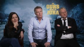 Laure Calamy, Franck Dubosc et Benoît Poelvoorde lors de la promotion de "Un ours dans le Jura", le 17 décembre 2024 à Paris.