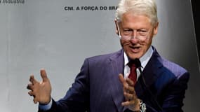 Bill Clinton en novembre 2015, à Brasilia, au Brésil. 