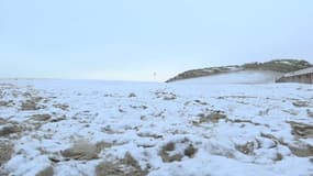 La plage du Touquet recouverte de neige.