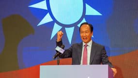 Terry Gou, le fondateur de Foxconn et candidat indépendant à la présidentielle taïwanaise pendant une conférence de presse à Taipei le 14 septembre 2023.