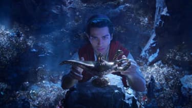 Mena Massoud dans Aladdin