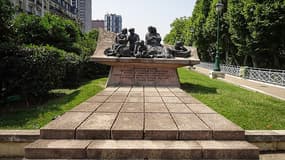 Le monument commémoratif de la rafle du Vel' d' Hiv' place des Martyrs Juifs du Vélodrome d'Hiver