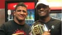 Gilbert Burns (à gauche), Kamaru Usman et la ceinture de champion des welters qu'ils vont se disputer à l'UFC 258