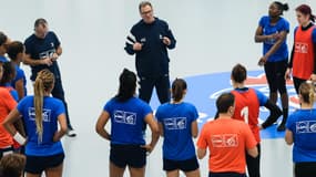Les Bleues attaquent la défense de leur titre mondial au Japon