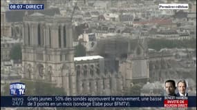 Image de la bâche provisoire sur Notre-Dame qui protège l'édifice de la pluie