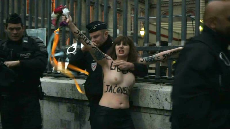 Femen au palais de justice de Paris le 25 novembre 2016.