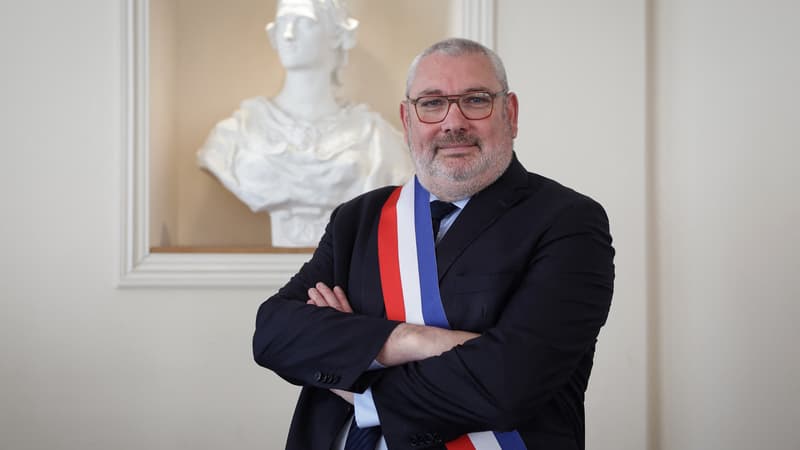 "Un choix politique assumé": le maire RN de Carcassonne refuse de prêter des locaux pour le vote des Algériens