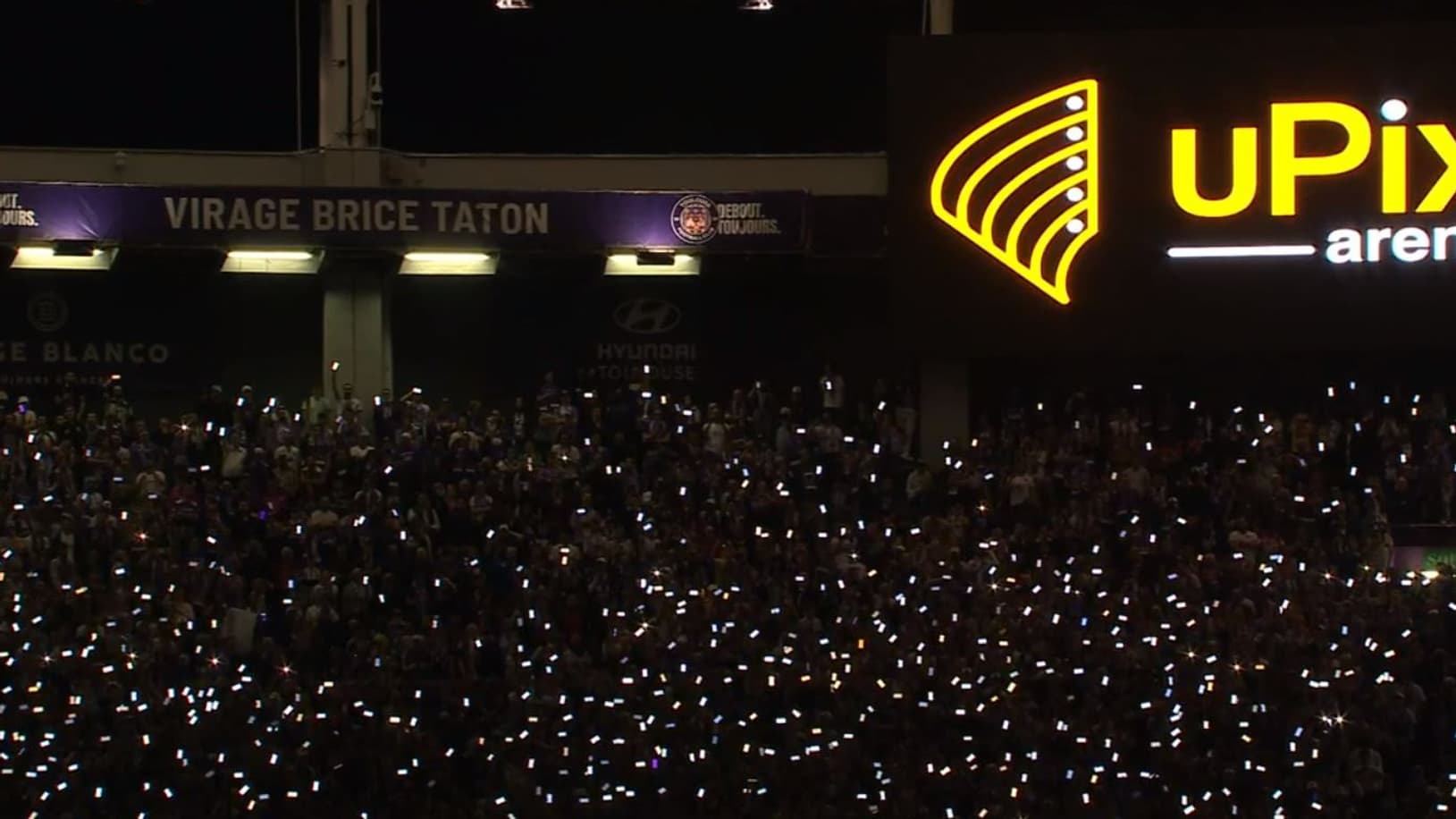 L'animation visuelle en tribunes du Stadium