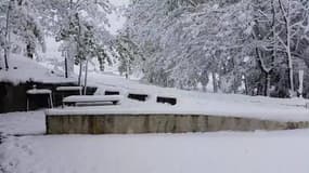 Il neige en Savoie  - Témoins BFMTV