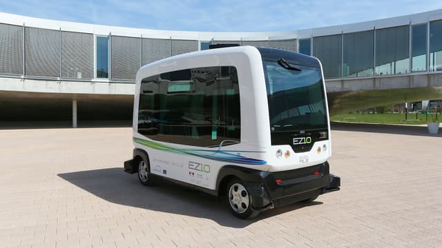 Conçu par le Français EasyMile, ce projet fait partie du programme européen Citymobil2.