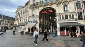 L'Alcide nouvelle version, sur la Grand'Place à Lille, a servi ses premiers clients ce jeudi midi.