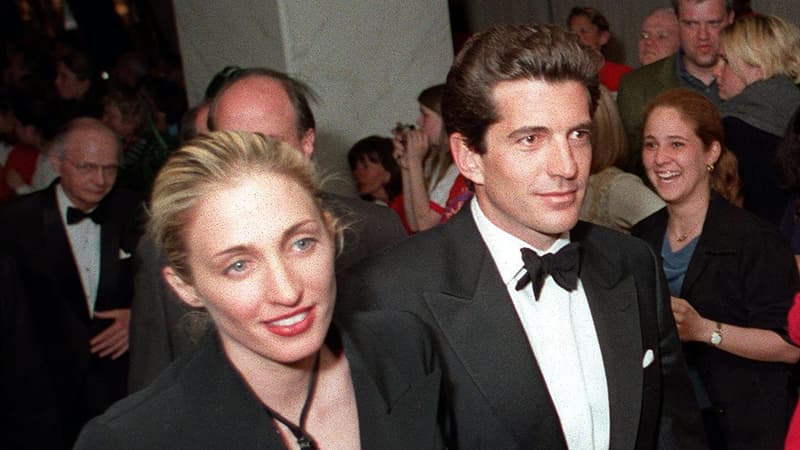 La nouvelle série Love Story et le style de Carolyn Bessette-Kennedy boostent de +140% les recherches Google pour la marque Calvin Klein