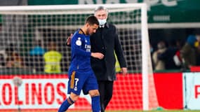 Eden Hazard et Carlo Ancelotti avec le Real Madrid, en 2022.