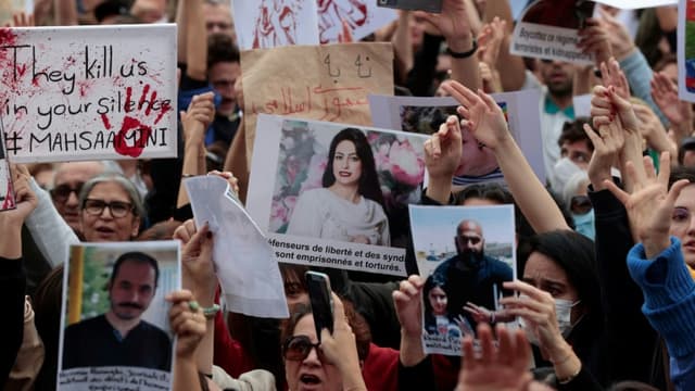Manifestation de  soutien au mouvement de contestation qui continue de secouer l'Iran depuis la mort de Mahsa Amini, le 29 octobre 2022 à Paris