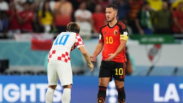 Eden Hazard serre la main de Luka Modric