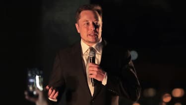 En 2016 avec le physicien Stephen Hawking, Elon Musk lançait déjà une alerte sur l'IA.