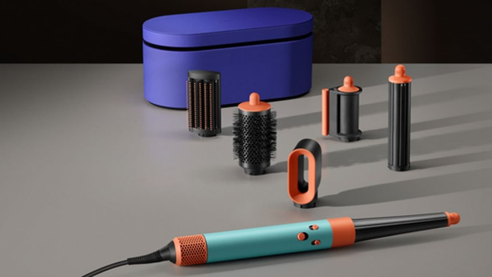 IL SÈCHE, BOUCLE ET LISSE EN MÊME TEMPS : CET AIRWRAP DYSON EST À PRIX RÉDUIT PENDANT UNE DURÉE LIMITÉE