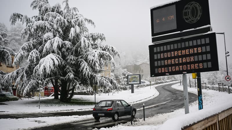 La neige à Saint-Etienne, samedi 15 mars 2025