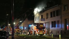 Un incendie s'est déclenché, ce samedi 20 septembre, dans un immeuble d'habitation situé au 36 route des Romains, à Strasbourg