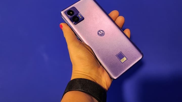 Motorola se pare de la couleur de l'année