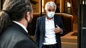Le président de l'OGC Nice, Jean-Pierre Rivère, après son audition par la commission de discipline de la Ligue de football professionnel, le 25 août 2021 à Paris