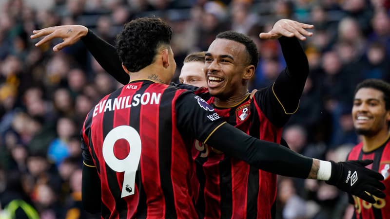 Wolverhampton-Bournemouth: la sublime volée d'Eli Junior Kroupi, qui affole les stats en Premier League