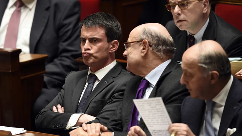 "Ce gouvernement et, je n'en doute pas, la majorité, fera tout pour faire reculer le Front national", a martelé Manuel Valls.