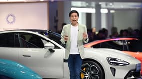 Lei Jun, fondateur du fabricant chinois de smartphones Xiaomi, lors d'une conférence de presse au Salon de l'automobile de Pékin (Chine), le 25 avril 2024 (photo d'illustration).