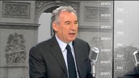 Attaque à Tunis: "L'intervention militaire de la France en Libye a créé un chaos", estime Bayrou