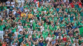 Les supporters irlandais face à la Roumanie