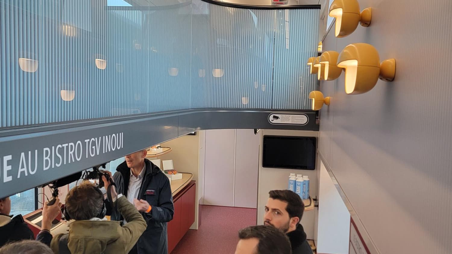 La voiture Bistro du TGV M sur deux étages