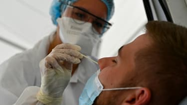 Test de dépistage du coronavirus le 7 septembre 2020 à Rennes