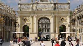 Arc Héré, place de la Carrière et palais du Gouverneur
