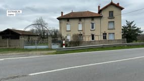 Un homme de 60 ans a été tué de plusieurs coups de couteau à Estrablin (Isère) dimanche 3 mars. 