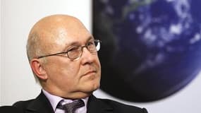 Le député PS et ancien ministre de l'Economie Michel Sapin estime que le G20 est "raté" puisqu'il n'aura porté que sur des questions européennes et non sur l'ensemble des déséquilibres économiques mondiaux. /Photo prise le 5 avril 2011/REUTERS/Benoît Tess