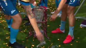 Le trophée cassé par le Zénith Saint-Pétersbourg