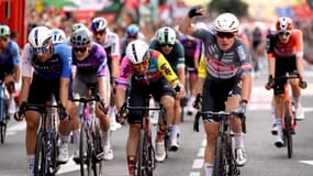 Le sprinteur belge Jasper Philipsen vainqueur de la 8e étape de la Vuelta, 30 août 2025