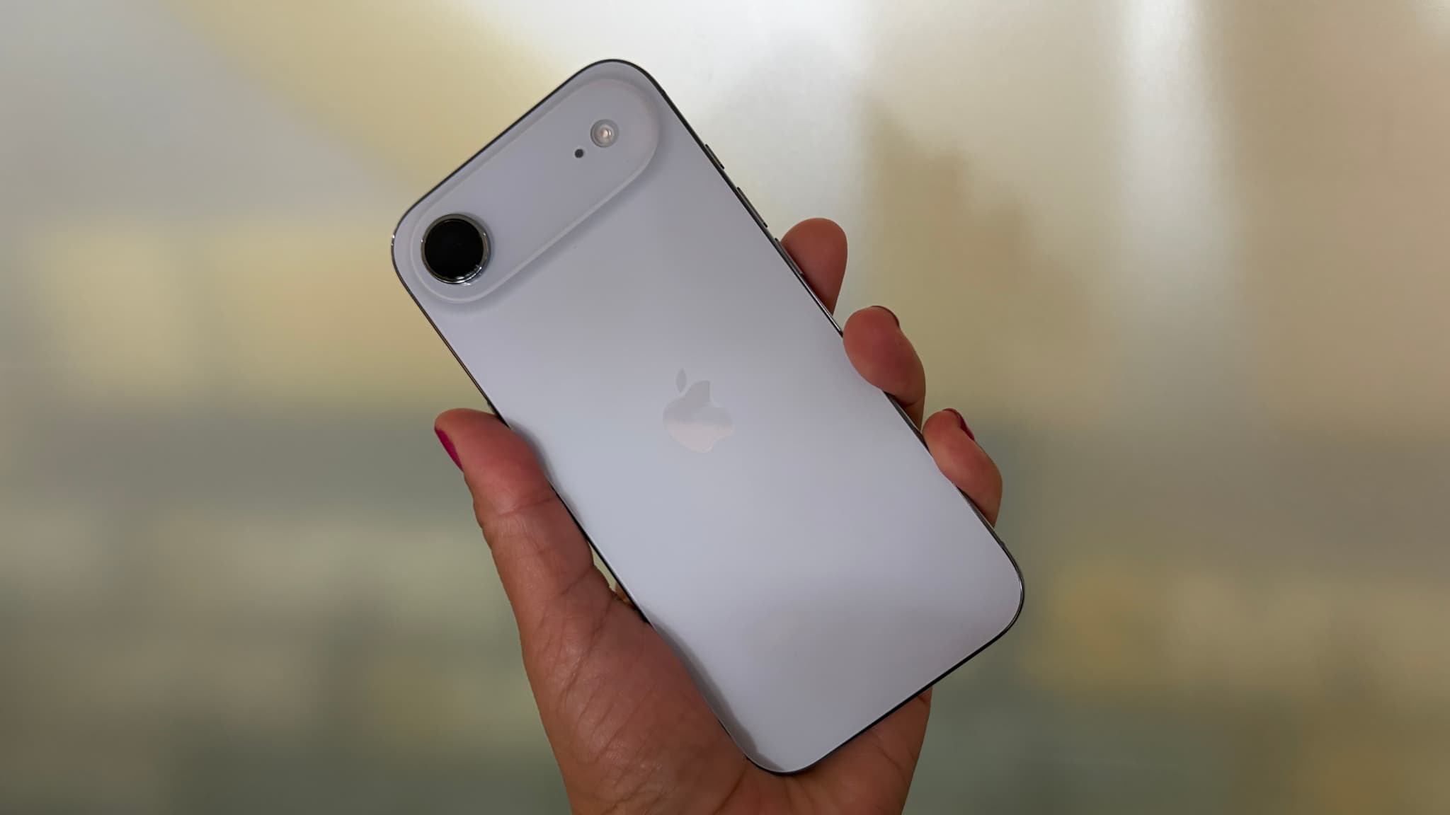 L’IPHONE AIR NE VAUT-IL QUE PAR SON DESIGN?