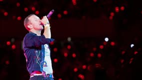 Chris Martin, le chanteur du groupe Coldplay, lors d'un concert à Vienne le 21 août 2024
