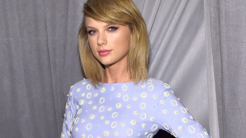 Taylor Swift au Pre-GRAMMY Gala à Beverly Hills en février 2015