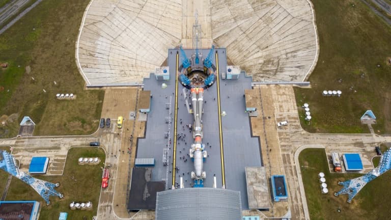 Photo de l'agence spatiale Roscosmos datée du 27 mai 2021 montrant une vue aérienne de la plateforme de lancement d'une fusée Soyouz au cosmodrome russe de Vostotchny (photo d'illustraion)