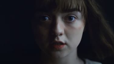 Maisie Williams dans le clip de "Miracle"