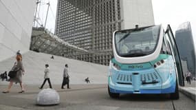 Un piéton a été percuté à faible vitesse par une navette autonome à La Défense.