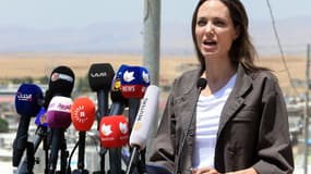 Angelina Jolie envoyée spéciale du Haut Commissariat des Nations unies pour les réfugiés dans le camps de réfugiés de Domiz à Dohouk, en Irak, le 17 juin 2018.